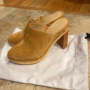 Veronica Beard Grita Clog. Size 37. Tan suede. New!